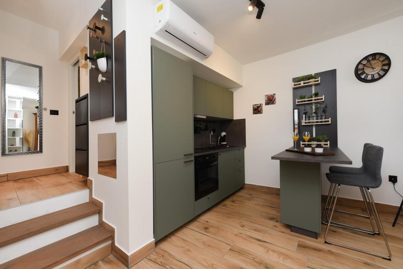 Feel Good & Apartment